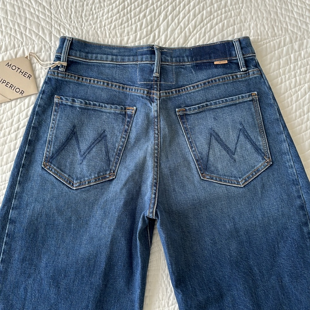 * sold * MOTHER NWT Full Pipe Flood It’s a Small World Jeans size 26 high waist - Picture 1 of 16